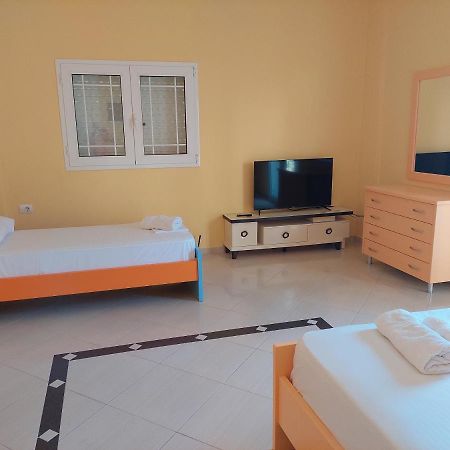 Emi'S Villa Ksamil Exteriör bild